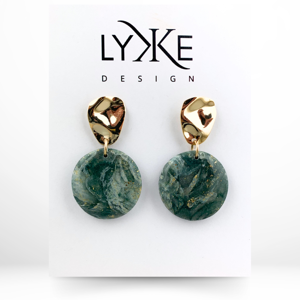 Kystgrønn - Gullfargede øredobber med rund form Grønn marmor på bølge gull-stikk